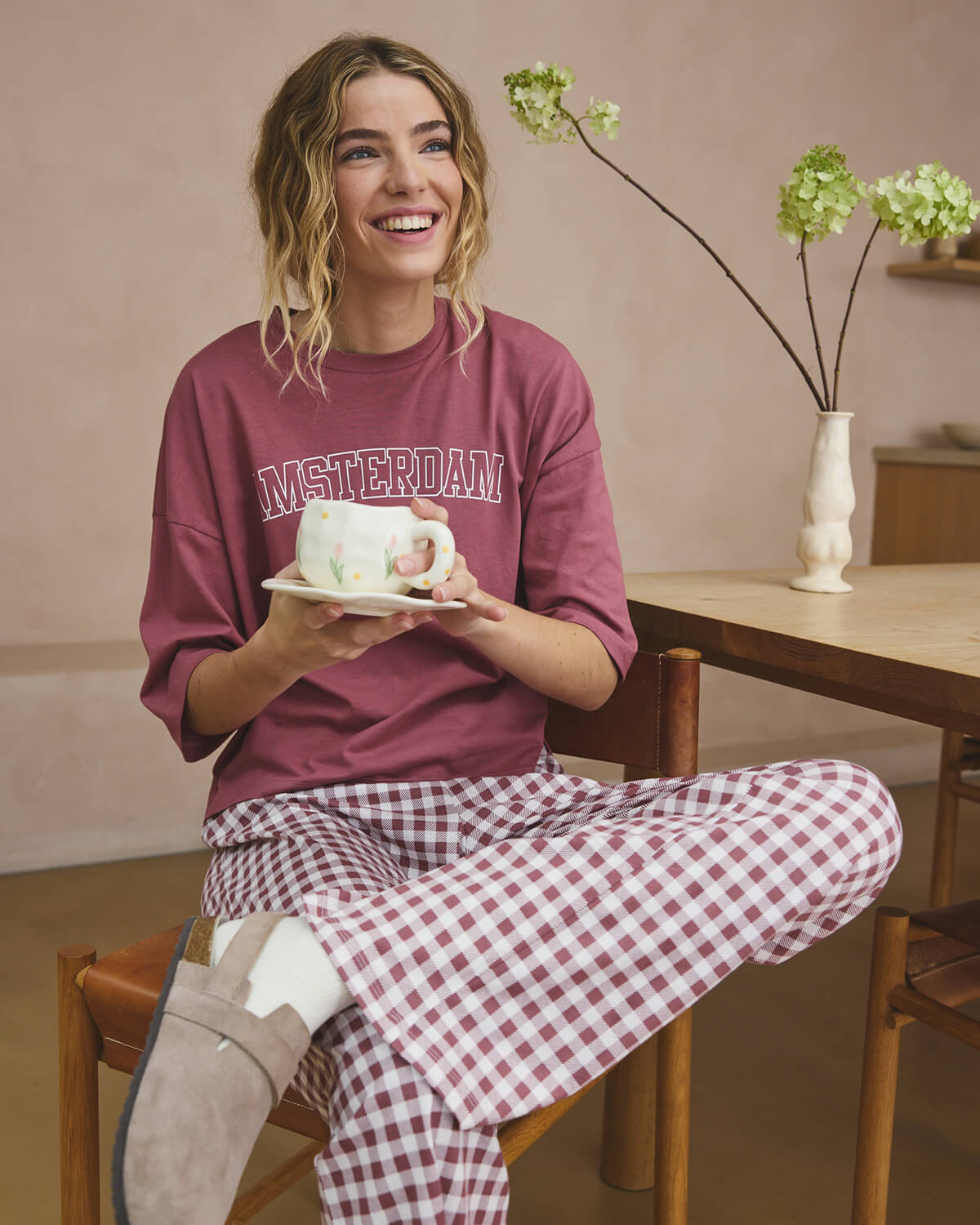 Ženska spalna oblačila in spodnje perilo