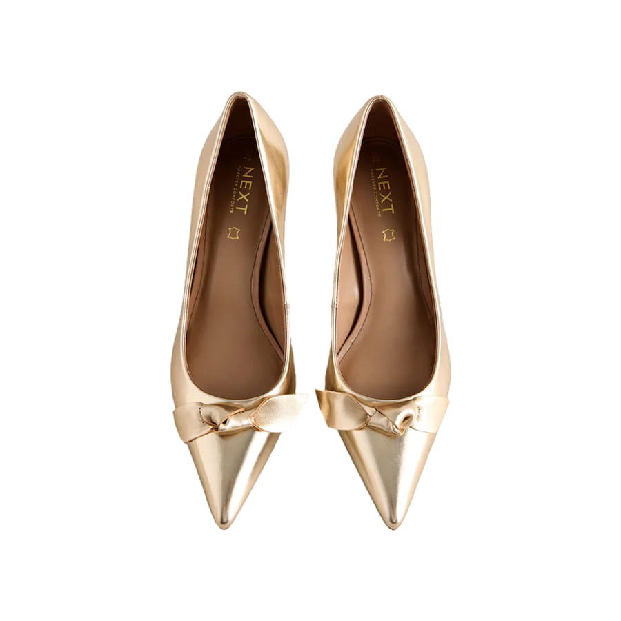 ČEVLJI Z VISOKO PETO (1)